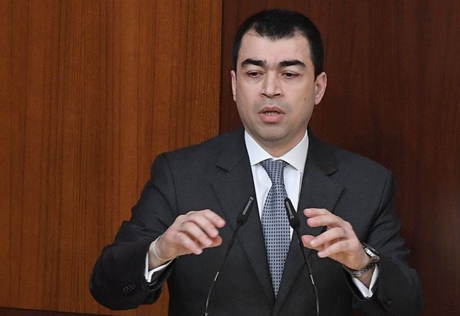 أبي خليل يُغرّد عن "التعطيل الحكومي"