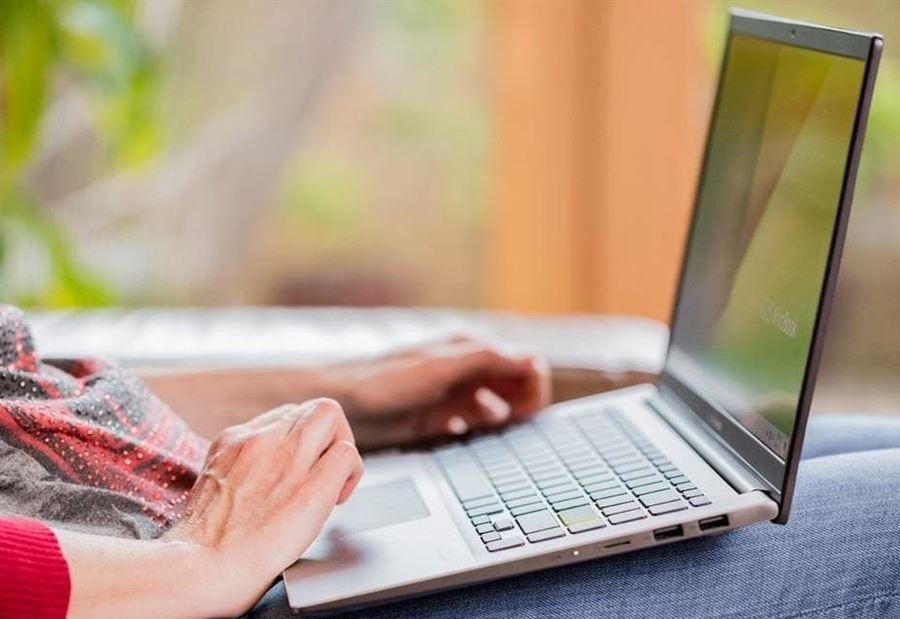 هكذا يمكنك معرفة من يتَتبعُك عبر الإنترنت