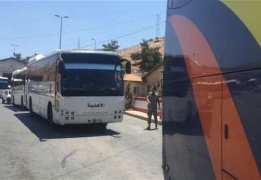 3 حافلات تقل النازحين من البقاعين الاوسط والغربي