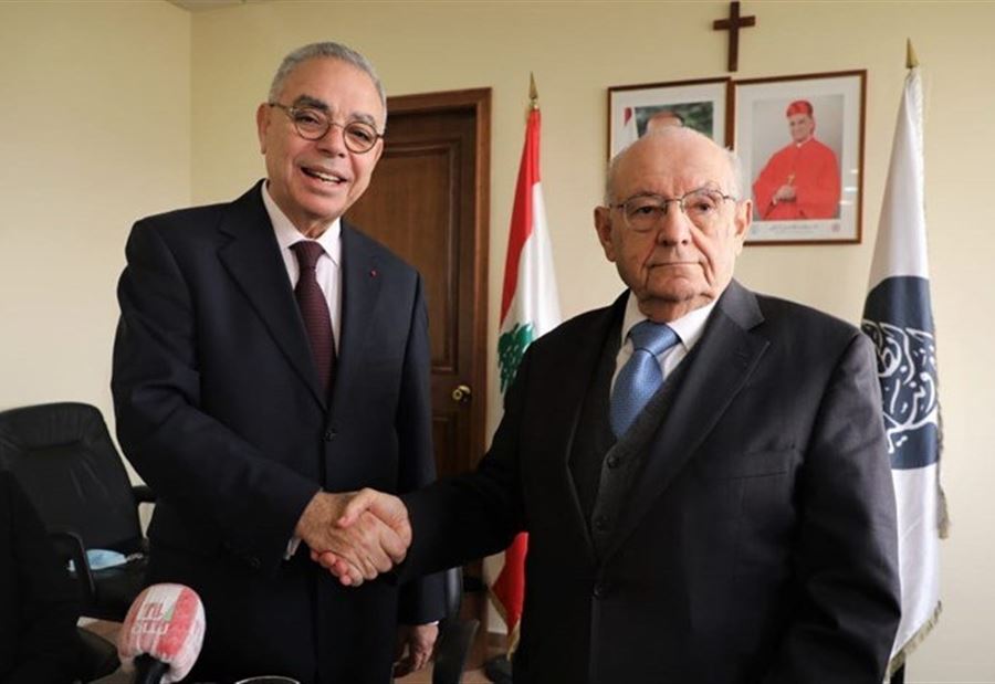 تسلم وتسليم في الرابطة المارونية... كرم: سننصرف إلى العمل