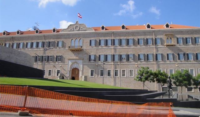 مناقشات هادئة وجديّة.. مناقشات هادئة وجديّة..