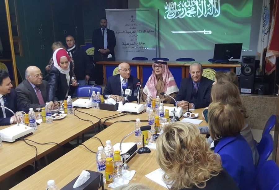 بخاري:سنواصل تنفيذ المبادرات الإنسانية بخاري:سنواصل تنفيذ المبادرات الإنسانية