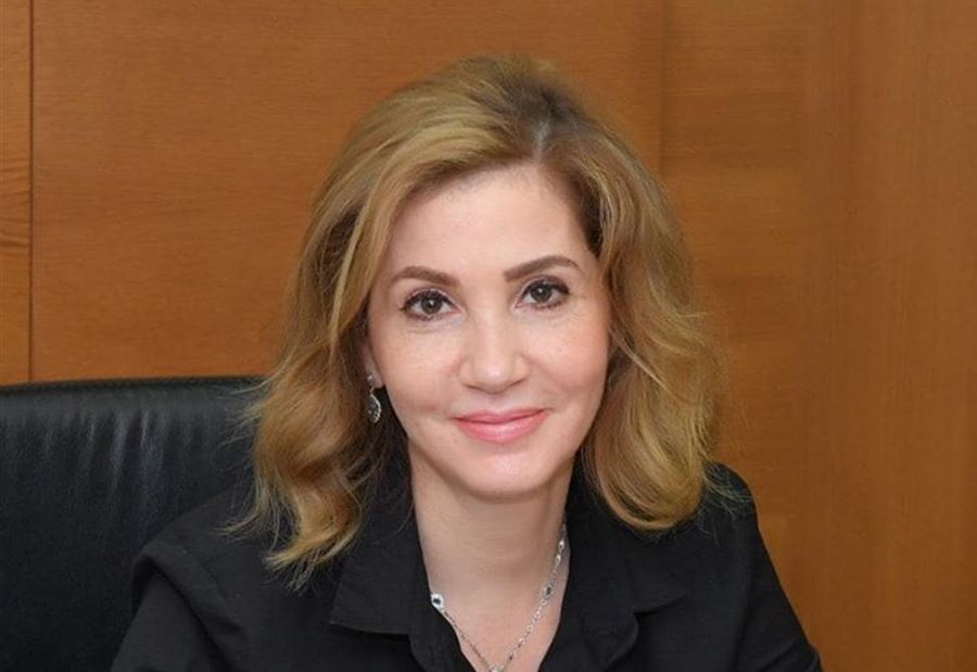 جمالي:  "العبوا غيرها!"