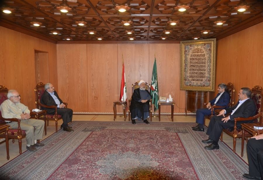 فيروزنيا من "الشيعي الأعلى": نقف بقوة إلى جانب لبنان فيروزنيا من "الشيعي الأعلى": نقف بقوة إلى جانب لبنان