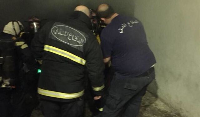 بالصور.. حريق داخل مستودع في الرويس!