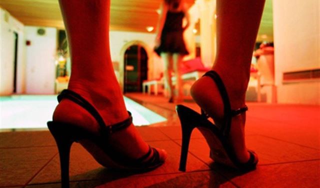 "داعشي" يهوى السهر في المعاملتين "داعشي" يهوى السهر في المعاملتين