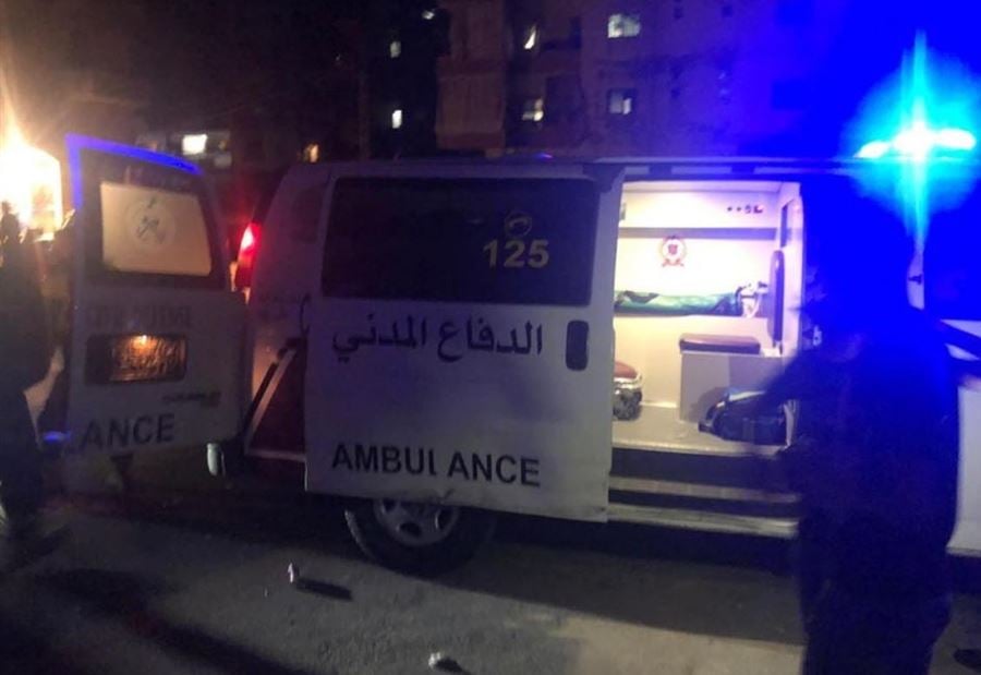 بالصور: جريحة بانهيار سقف منزلها في المساكن-صور