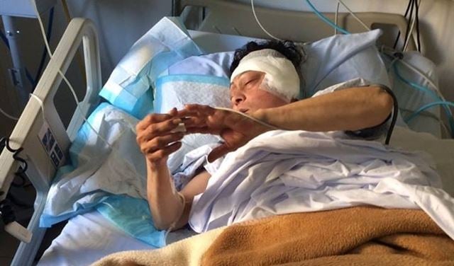 بالصور.. نجت من سوريين اقتحما منزلها في عين علق