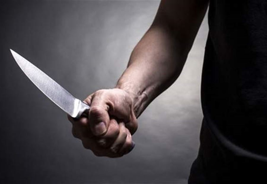 تعرض مواطنة لطعنات سكين في تنورين