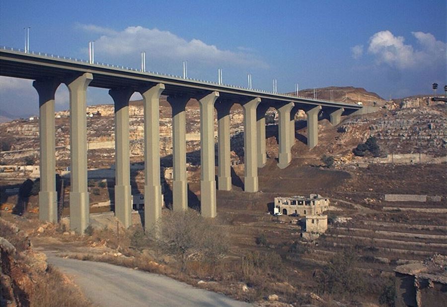 للمتجهين الى البقاع انتبهوا...تدابير سير على جسر صوفر - المديرج 