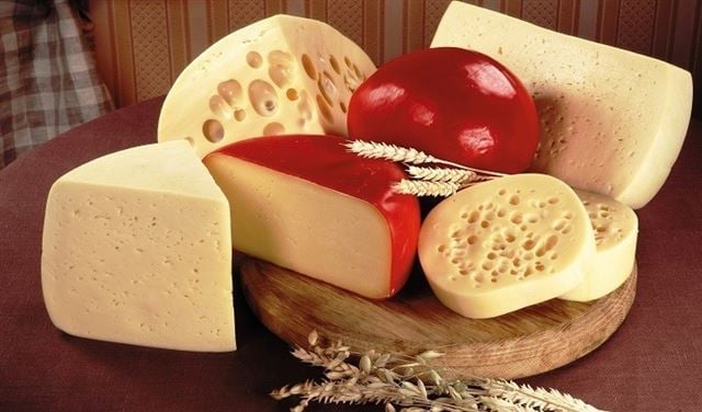 لا صحة لمعلومات تحذر من تناول الأجبان