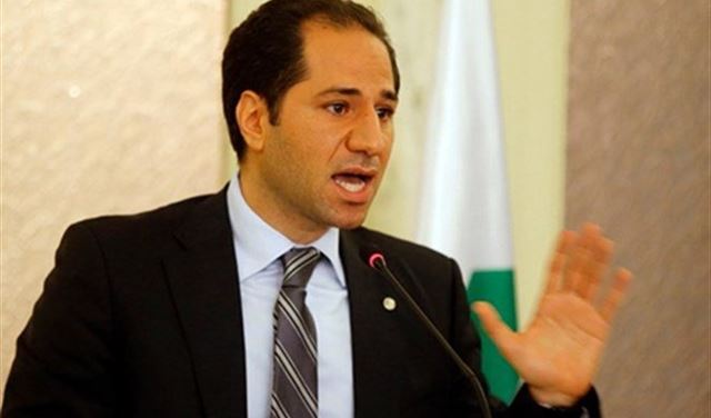 الجميّل يسأل المشنوق.. "هل هذا الخبر صحيح؟"