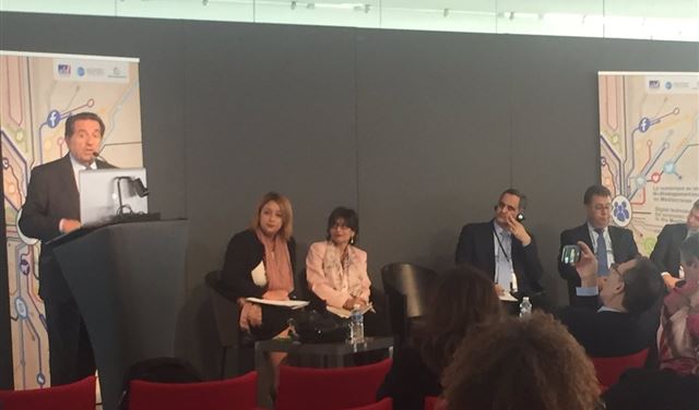 حرب يدعو الشركات العالمية للإستثمار في لبنان