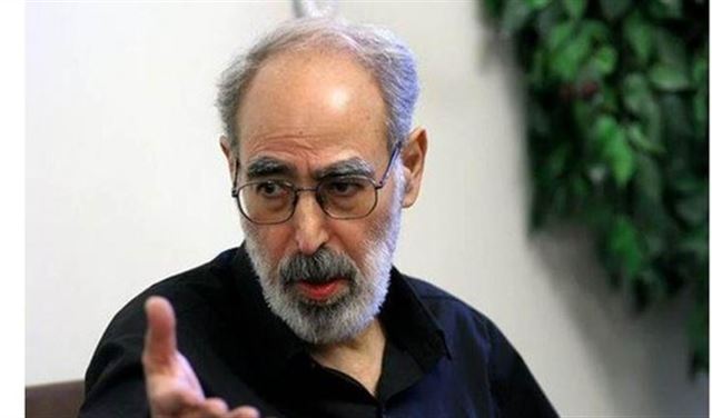 قيادي إصلاحي إيراني: خامنئي كذاب كوزير إعلام هتلر