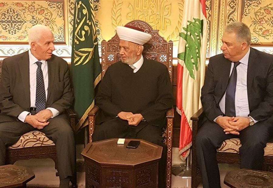 عزام الأحمد بعد لقائه دريان: فلسطين وطن الفلسطينيين عزام الأحمد بعد لقائه دريان: فلسطين وطن الفلسطينيين