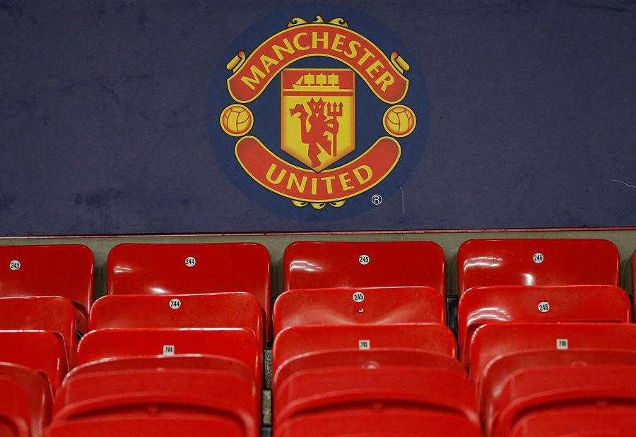 بقرار "مفاجئ"... "اليونايتد" يبعد لاعبًا شابًا عن الفريق!