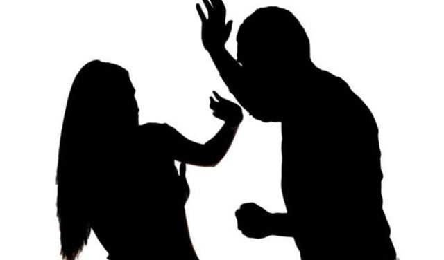جريمة مروعة.. شجار عائلي أنهى حياة الزوجة!  جريمة مروعة.. شجار عائلي أنهى حياة الزوجة!