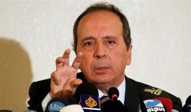 السيد لـ"القوات" و"المستقبل":"الغبي من إستغبى الناس"! السيد لـ"القوات" و"المستقبل":"الغبي من إستغبى الناس"!