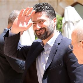 معلوف مغرداً: نبارك للزحليين منذ اليوم معلوف مغرداً: نبارك للزحليين منذ اليوم