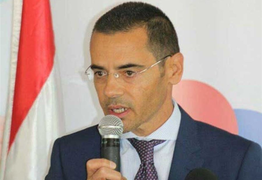 كيف علق علامة على سجال اسود ووزارة المالية؟