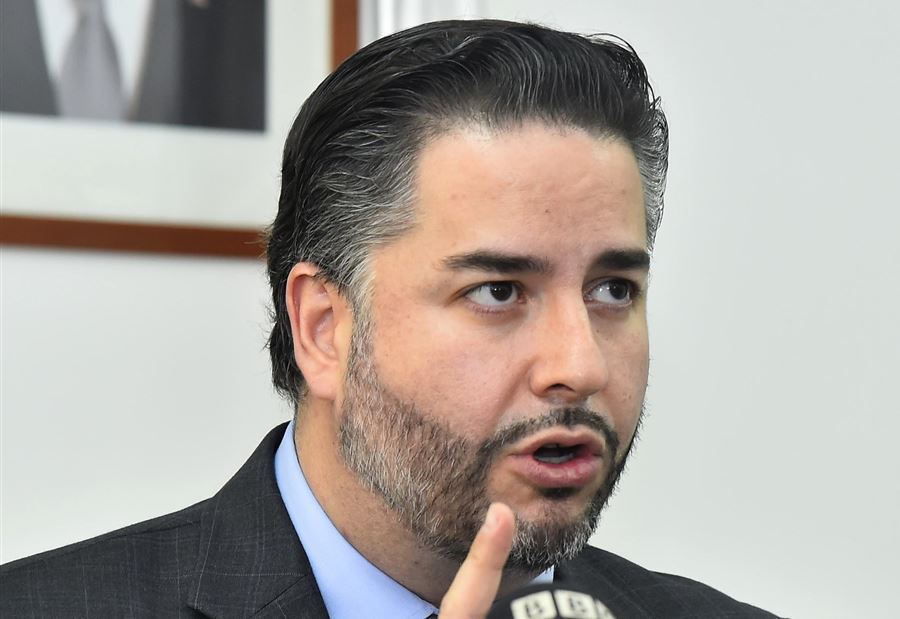 "القرار إتُخذ"... وزير الإقتصاد يكشف لـ "ليبانون ديبايت" حقيقة رفع الدعم عن القمح