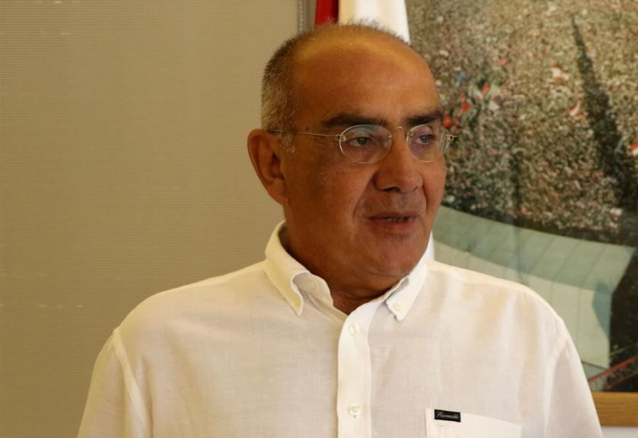 سعيد "يتعاطف" مع الرئيس عون! سعيد "يتعاطف" مع الرئيس عون!
