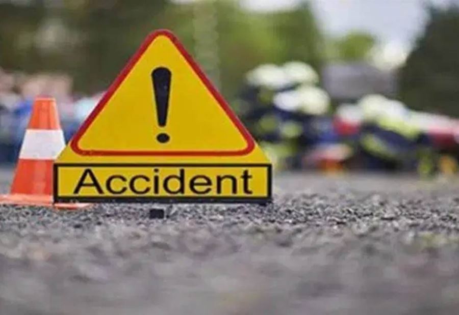 قتيل نتيجة اصطدام سيارة على اوتوستراد زفتا