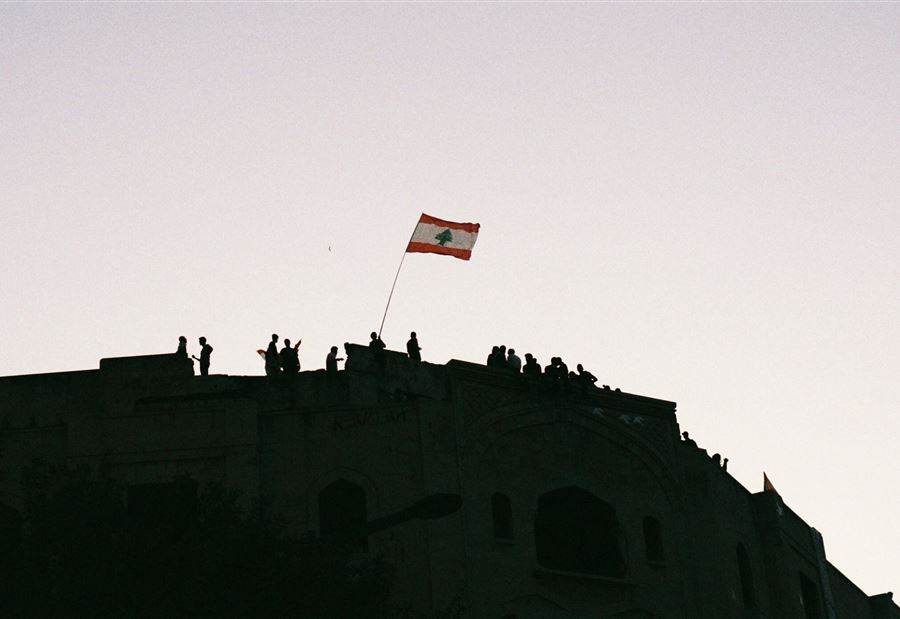 رسالة من مرجع رفيع... هذه هي مشكلة البلد ويطرح الحل!