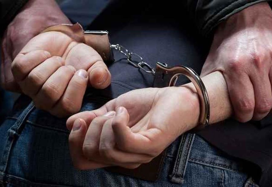 مطلوب للقضاء في قبضة الأمن 