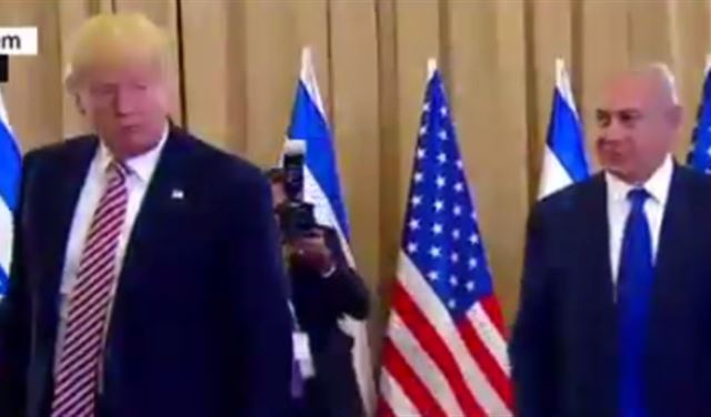 حقيقة تناول ترمب للكحول في إسرائيل حقيقة تناول ترمب للكحول في إسرائيل