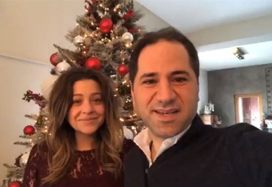 بالفيديو: رئيس الكتائب وعقيلته يهنئون بالميلاد 