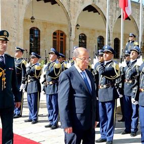 عون تجنّب بيت الدين