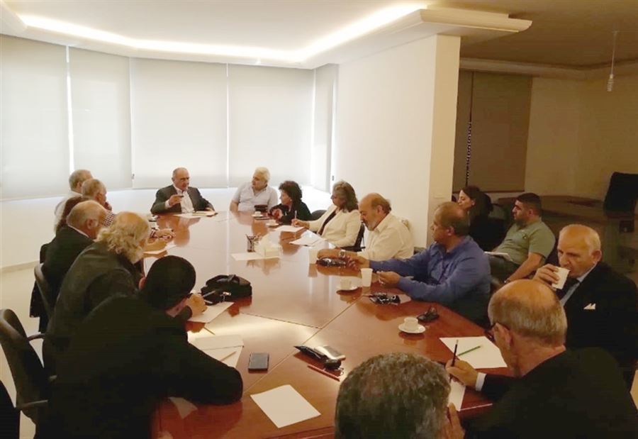 سيدة الجبل: لصفير أيدٍ بيضاء على استقلال لبنان 
