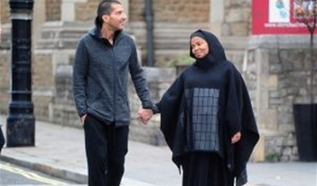 بالصور.. جانيت جاكسون بالزي الاسلامي في لندن