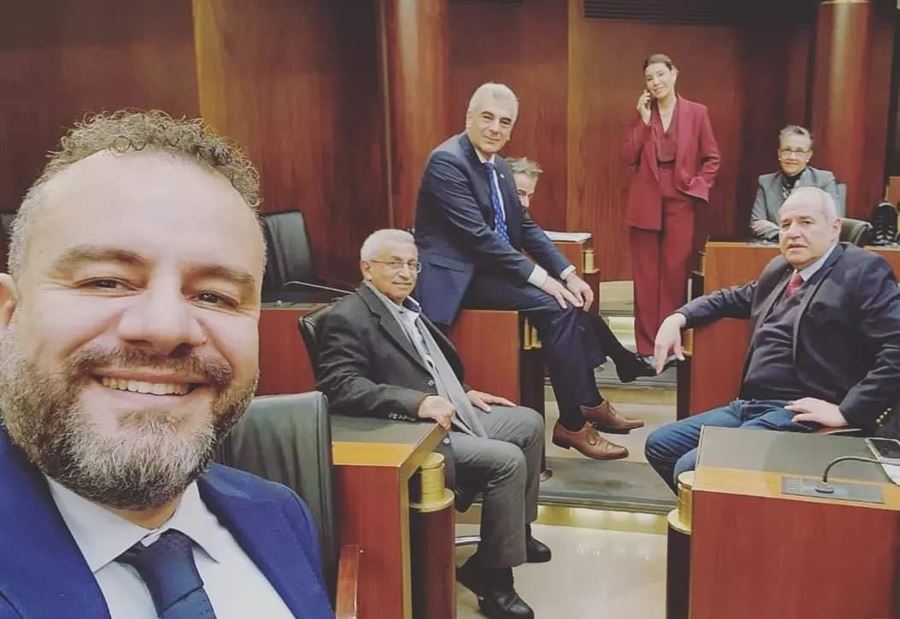 "نفسنا طويل"... النواب المعتصمون يرفضون التراجع!