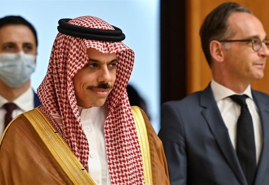السعودية: ملتزمون بخطة السلام العربية