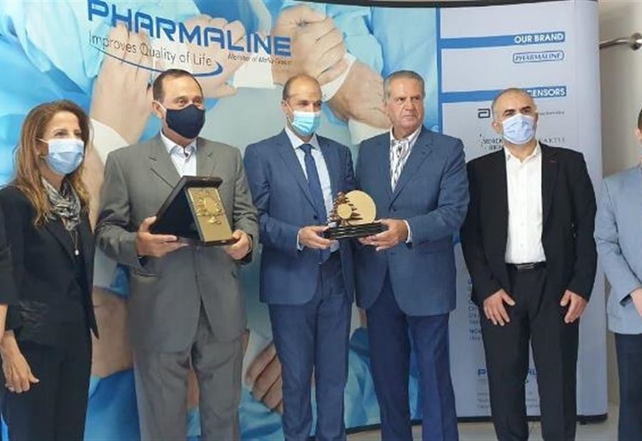 حسن وحب الله تفقدا مصنعًا للأدوية
