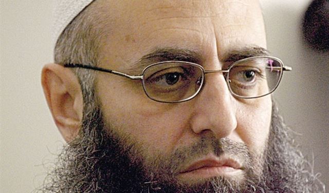 نصحان "الأسير".. وما علاقة "نصرالله"؟