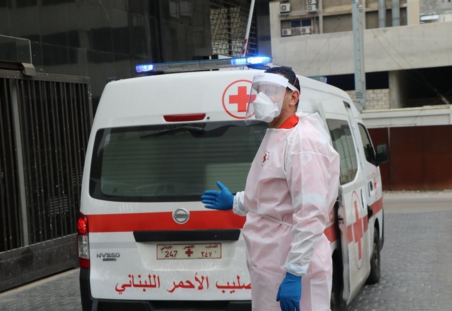  في كانون الثاني... كم حالة كورونا نقل "الصليب الأحمر" إلى المستشفيات؟
