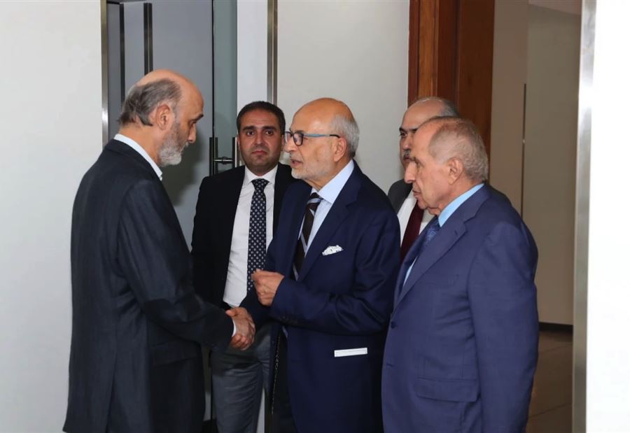 "كفى جبران باسيل" "كفى جبران باسيل"