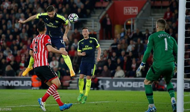 سانشيز وجيرو يرسلان أرسنال للمركز الخامس في إنجلترا سانشيز وجيرو يرسلان أرسنال للمركز الخامس في إنجلترا