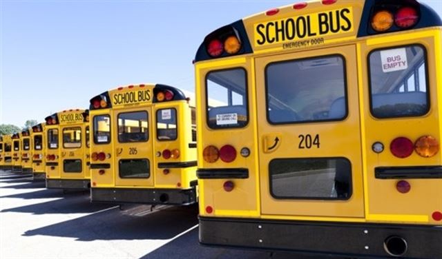 سقط من باص المدرسة.. وتوفي على الفور في المنية سقط من باص المدرسة.. وتوفي على الفور في المنية