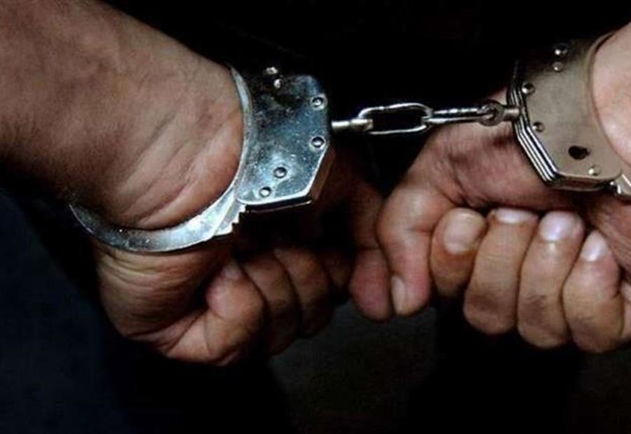 عدم حيازة أوراق ثبوتية.. واعتراف بـ"السرقة"