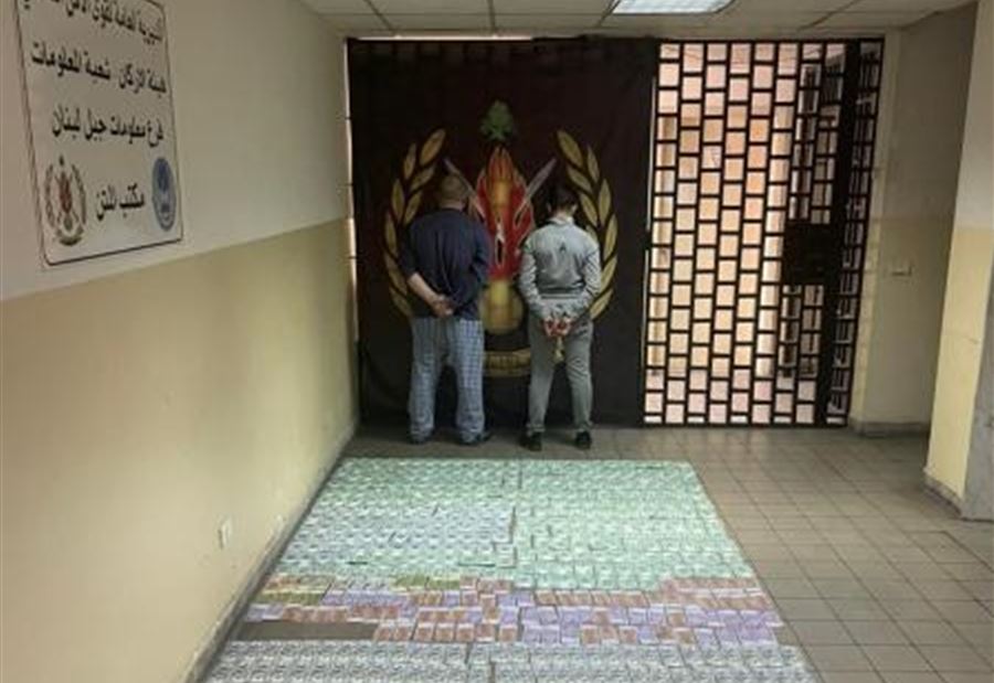 بالجرم المشهود... ترويج وتوزيع مخدرات في الدكوانة!