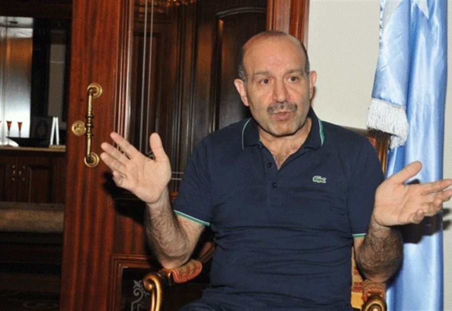 علوش "يستريح"