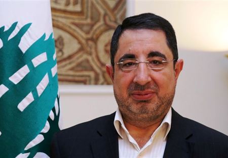 الحاج حسن: للحفاظ على ازدهار القطاع الصناعي