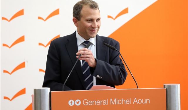 باسيل يعايد الرئيس عون بكلمات مؤثرة باسيل يعايد الرئيس عون بكلمات مؤثرة