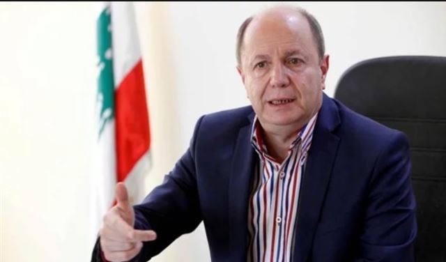 الأسمر طالب برفع الحد الأدنى في القطاع الخاص 