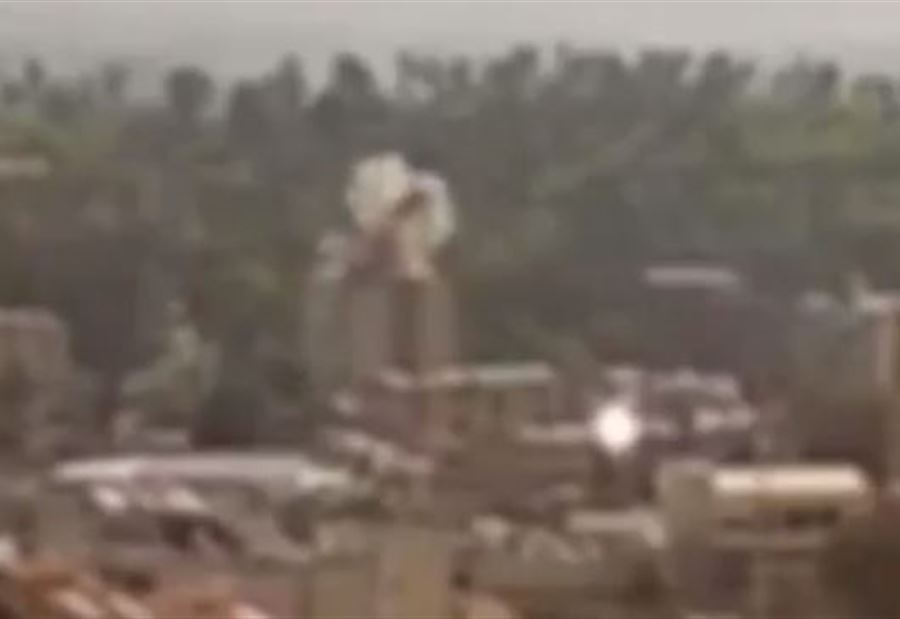 بالفيديو: لحظة إصابة "مبنى" في كريات شمونة بصاروخ