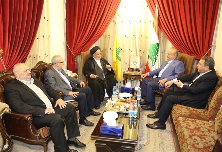 بالصورة: وهاب في ضيافة حزب الله... "قوة لبنان هي المقاومة"